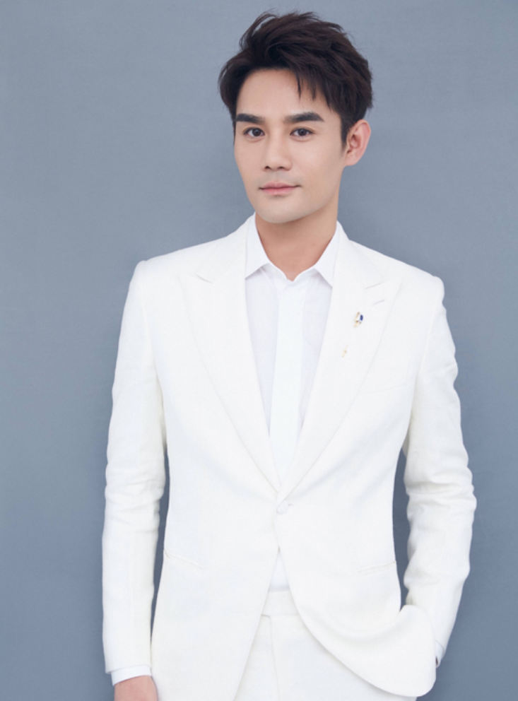 回顾王凯:父亲因肺癌去世,自己被查出肺部阴影,红不红不再重要