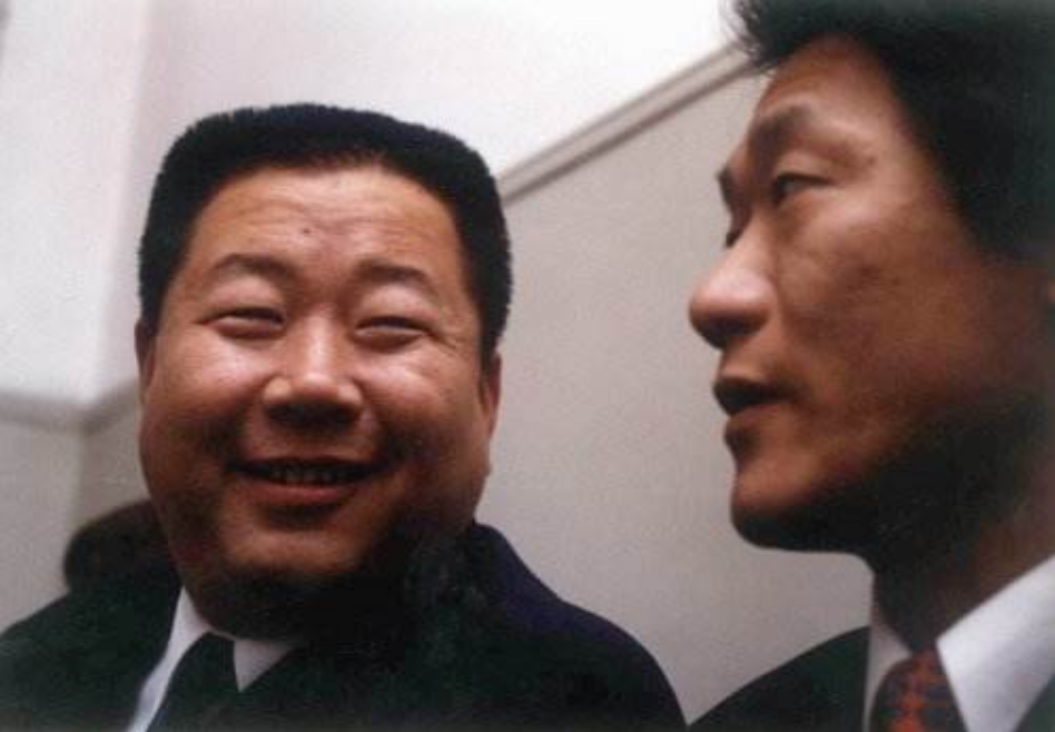 回顾牛振华:从炊事员到登上春晚舞台,48岁遗憾离世,太可惜了