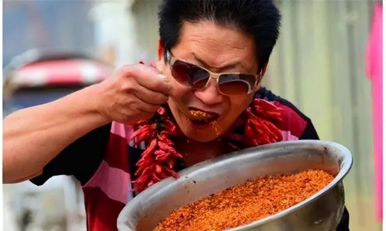 回顾"中国辣王"李永志:5斤辣椒配白酒,38年亦如此,如今如何了