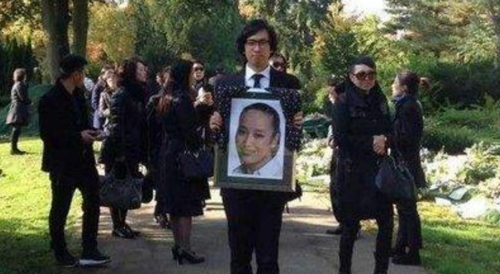 回顾索宝莉:母亲早逝,养母胰腺癌病逝,自己56岁客死异国