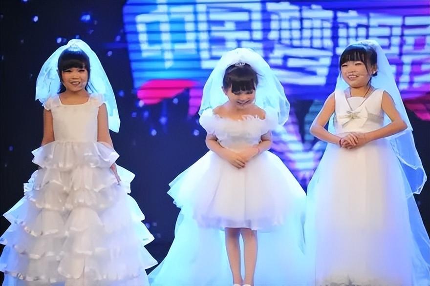 19年四川"最美袖珍女"结婚,32岁长得像9岁,婚后生活让人担忧