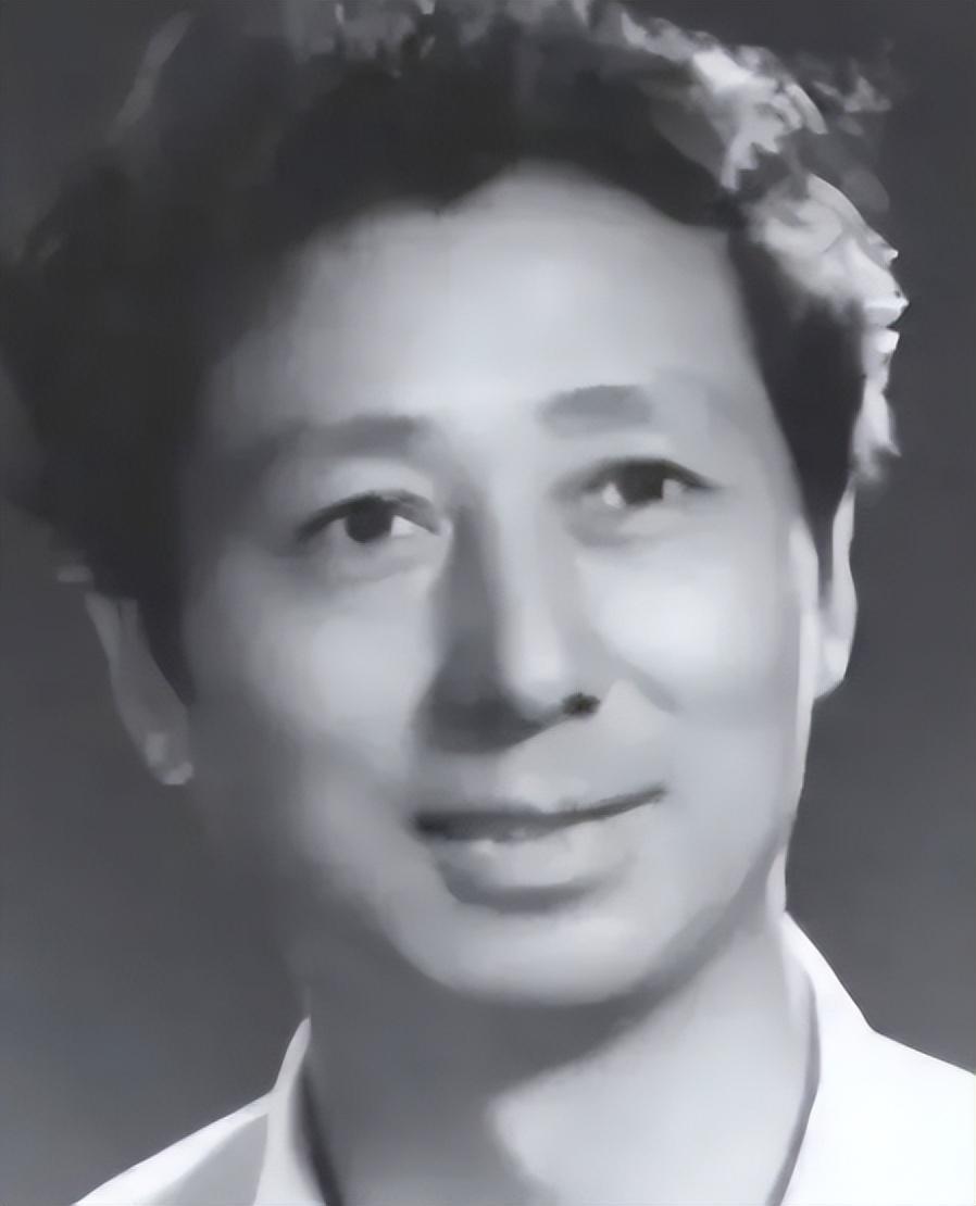 60岁退休定居美国,78岁回国住养老院,却被称为"人民艺术家"