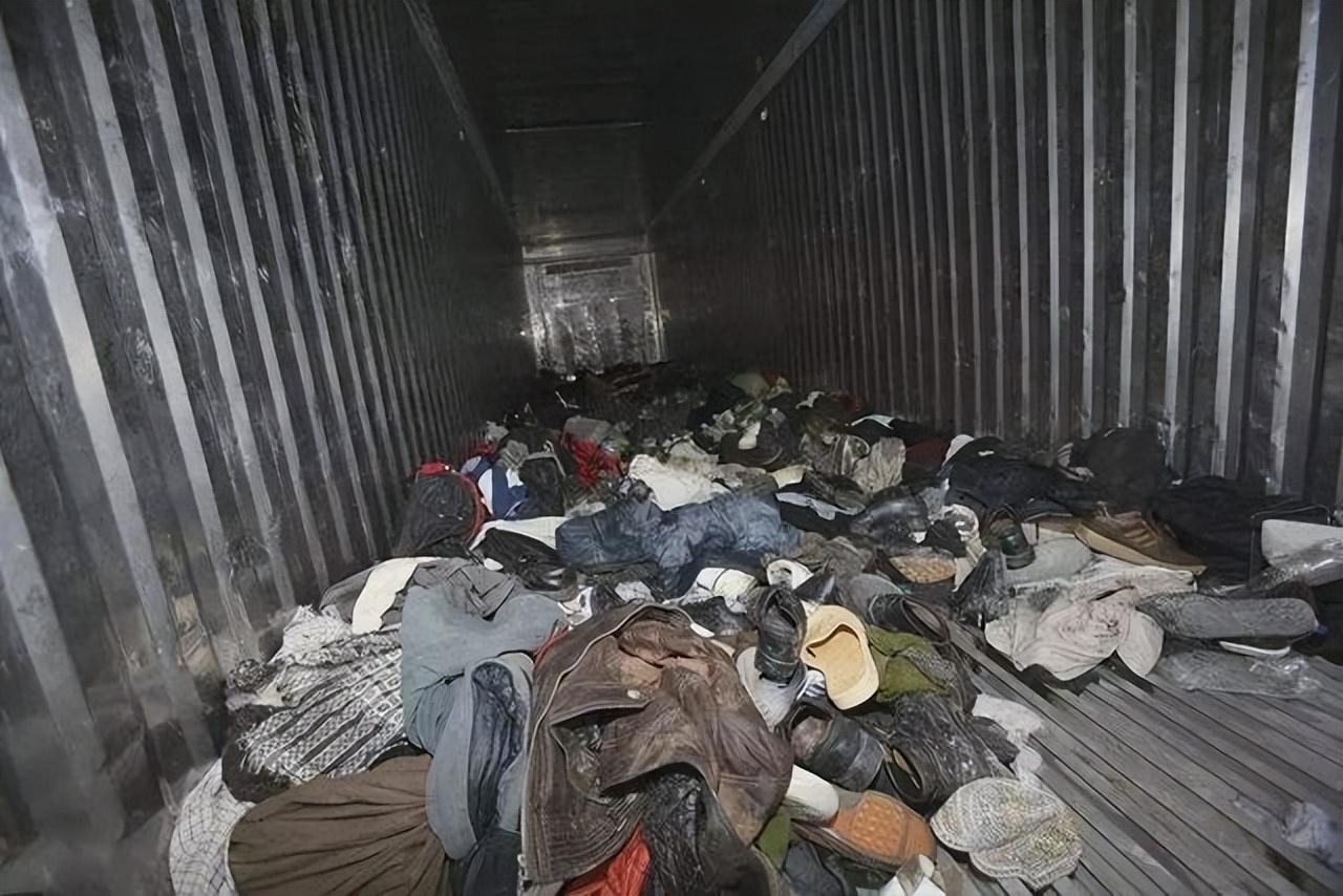 2014年,福建妇女郑翠萍病死在美国监狱,死后160辆林肯前来送行