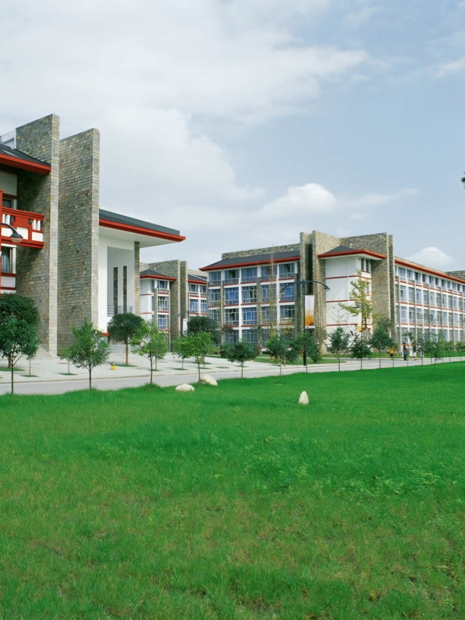 成都东软学院学费多少?贵不贵?