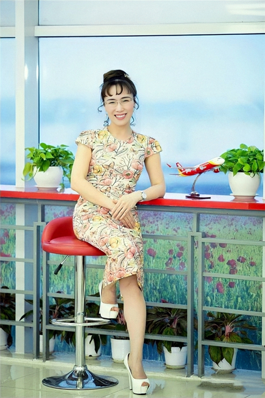越南第一位白手起家的女性亿万富翁,女首富阮氏芳草向牛津大学李纳克