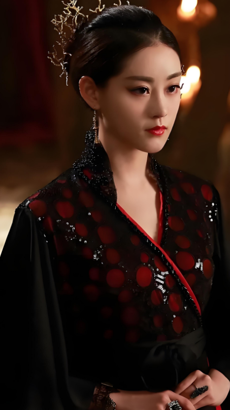 玄女被逼着嫁黑熊精时,去昆仑虚找司音求助,后玄女之母到昆仑虚要人