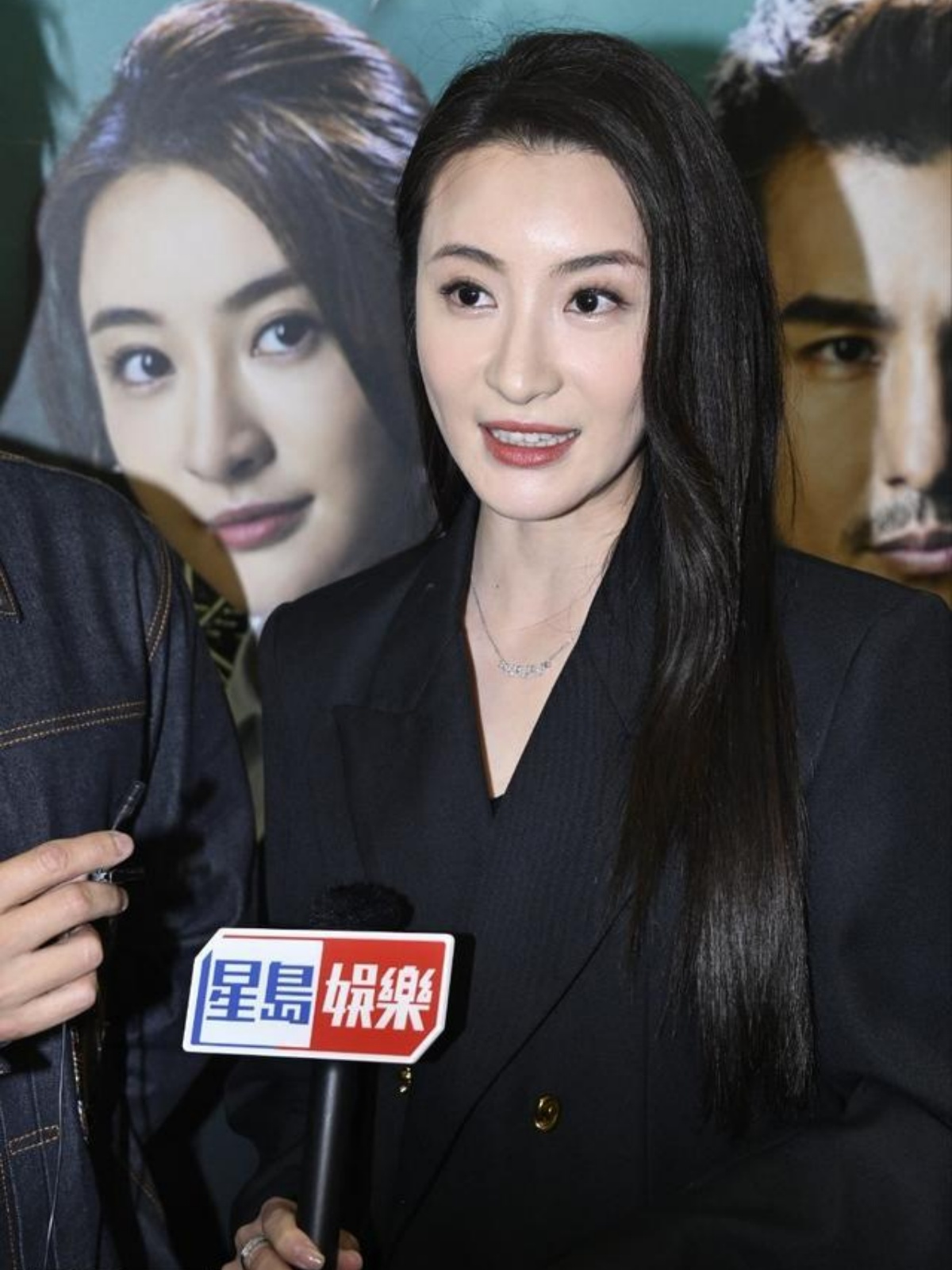 林夏薇力赞堂哥林峯新剧《九龙城寨》表现出色,打斗场面震撼人心.