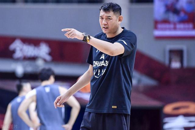 重返山东男篮执教?巩晓彬:正在和球队管理层商谈