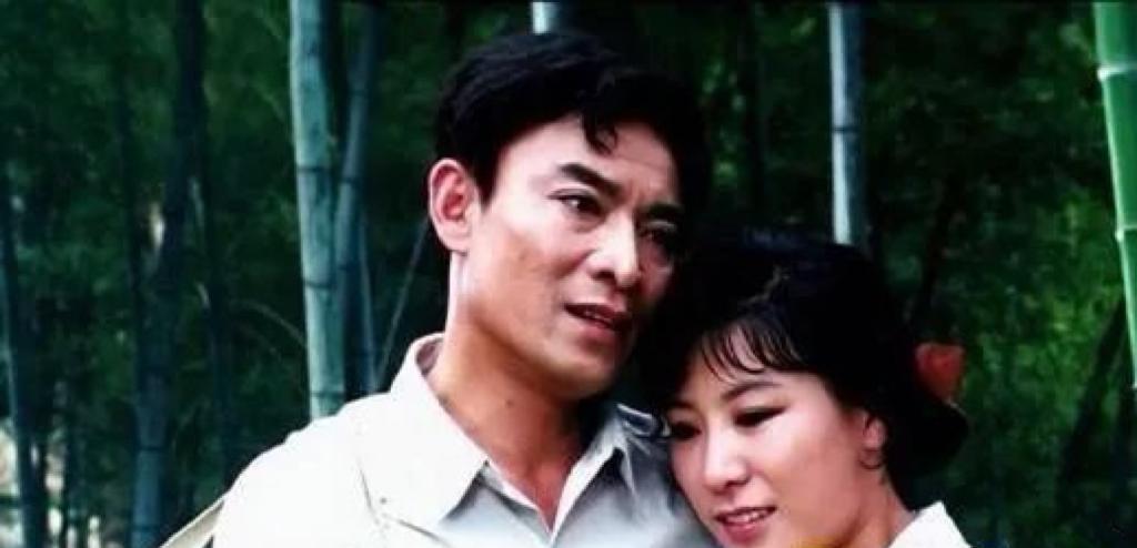 石维坚离世:9岁丧母,父亲和继母因他跳楼自杀,妻子是京剧名家