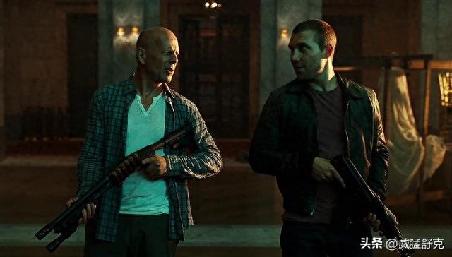 《虎胆龙威》:一部动作电影的经典之作