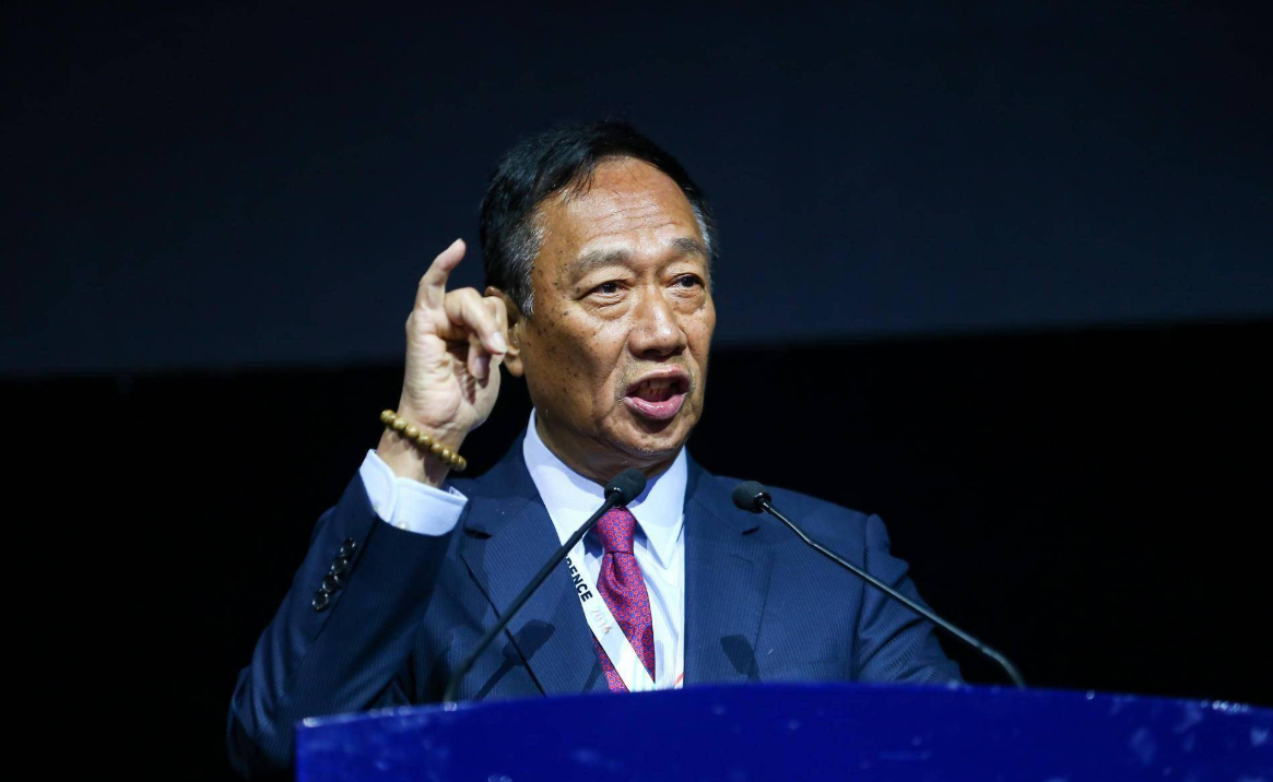 回顾富士康老板娘曾馨莹:击败刘嘉玲嫁郭台铭,为七旬老公拼四胎