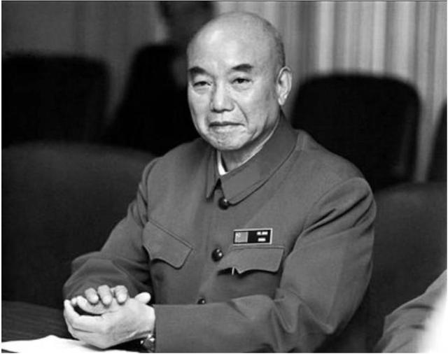 开国上将为何有4种排名?萧克镇上将,究竟令谁不高兴了