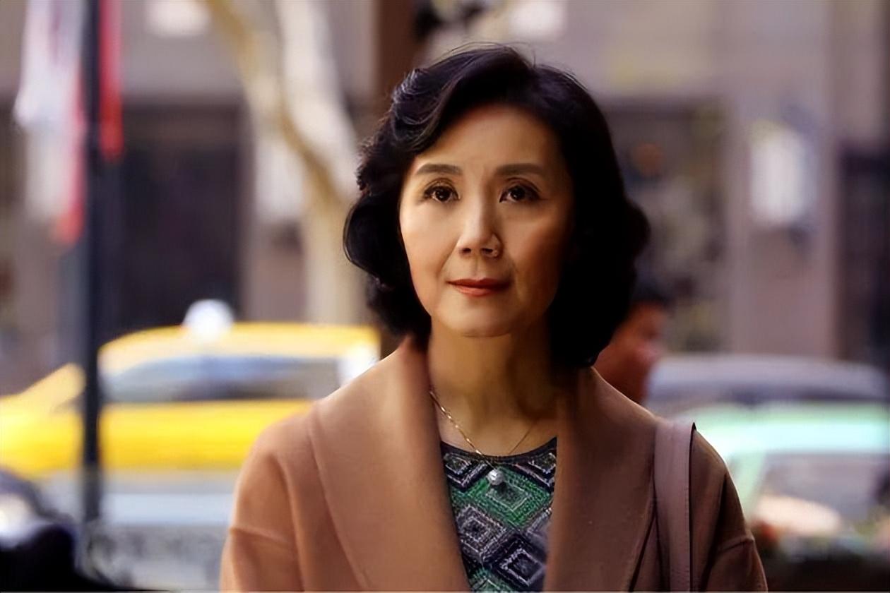 回顾女星严晓频:父亲是老戏骨,她嫁青梅竹马的平凡丈夫幸福吗?