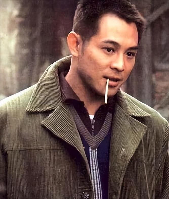 回顾李连杰的女儿李思:在父母离婚的阴影里长大,35岁仍未婚