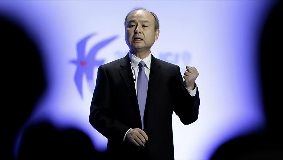 马云对其的评价颇高,称赞孙正义是一个大智若愚的人,几乎是没有一举