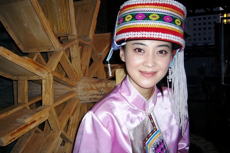 回顾梅婷:结婚6年,花400万养不熟一个白眼狼,二婚嫁大11岁丈夫