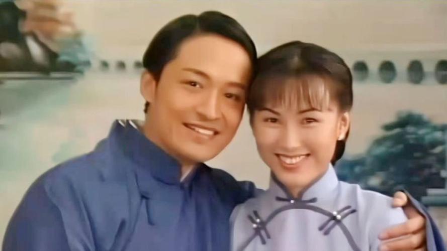 本以为他是心目中的"白马王子",谁知他是叮在身上的"吸血魔鬼"!