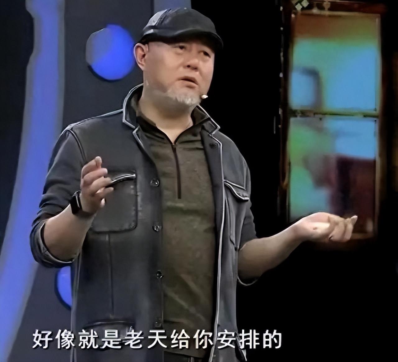 回顾歌手火风:收养烈士遗孤,两任妻子亲如姐妹,今选择皈依佛门