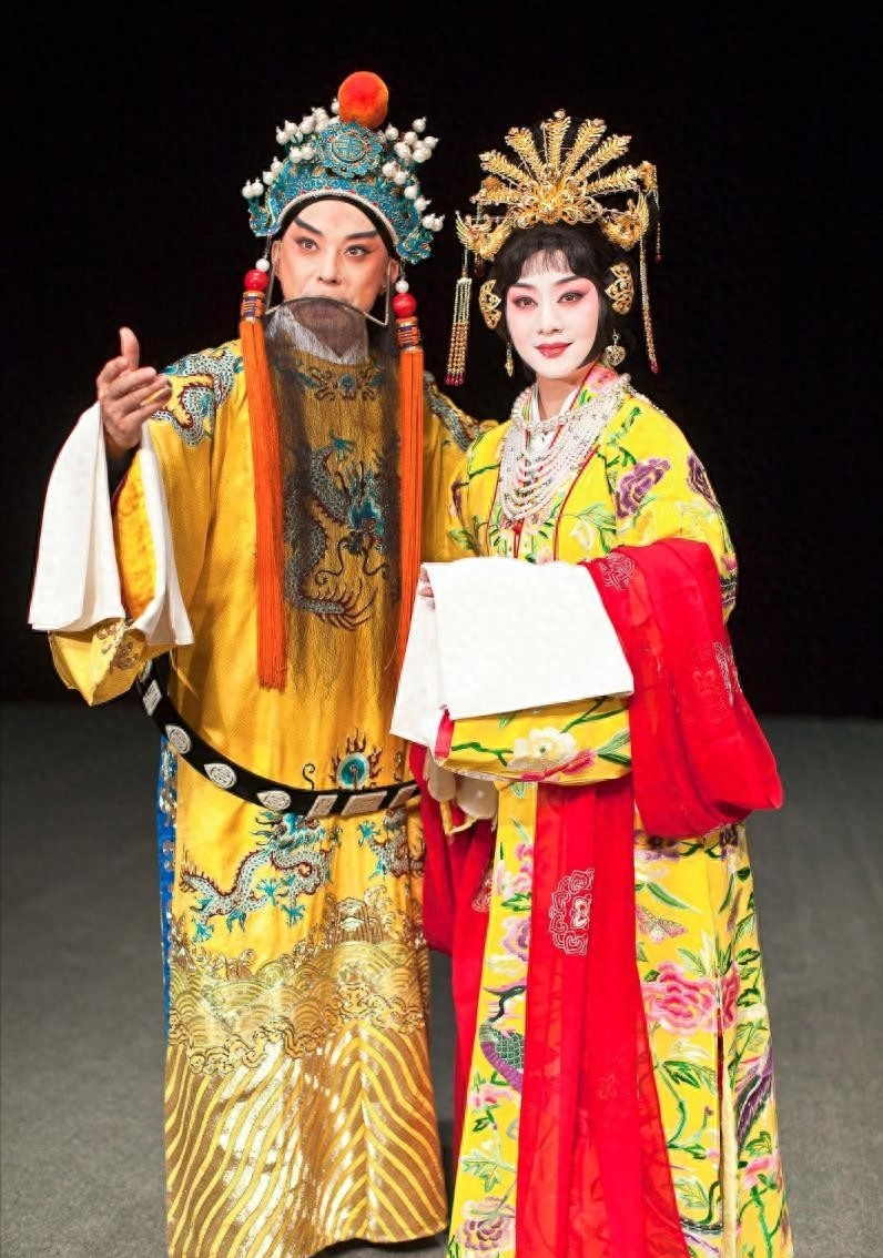 回顾京剧第一美人李胜素:四个绯闻老公没一个是真的?如今怎样?