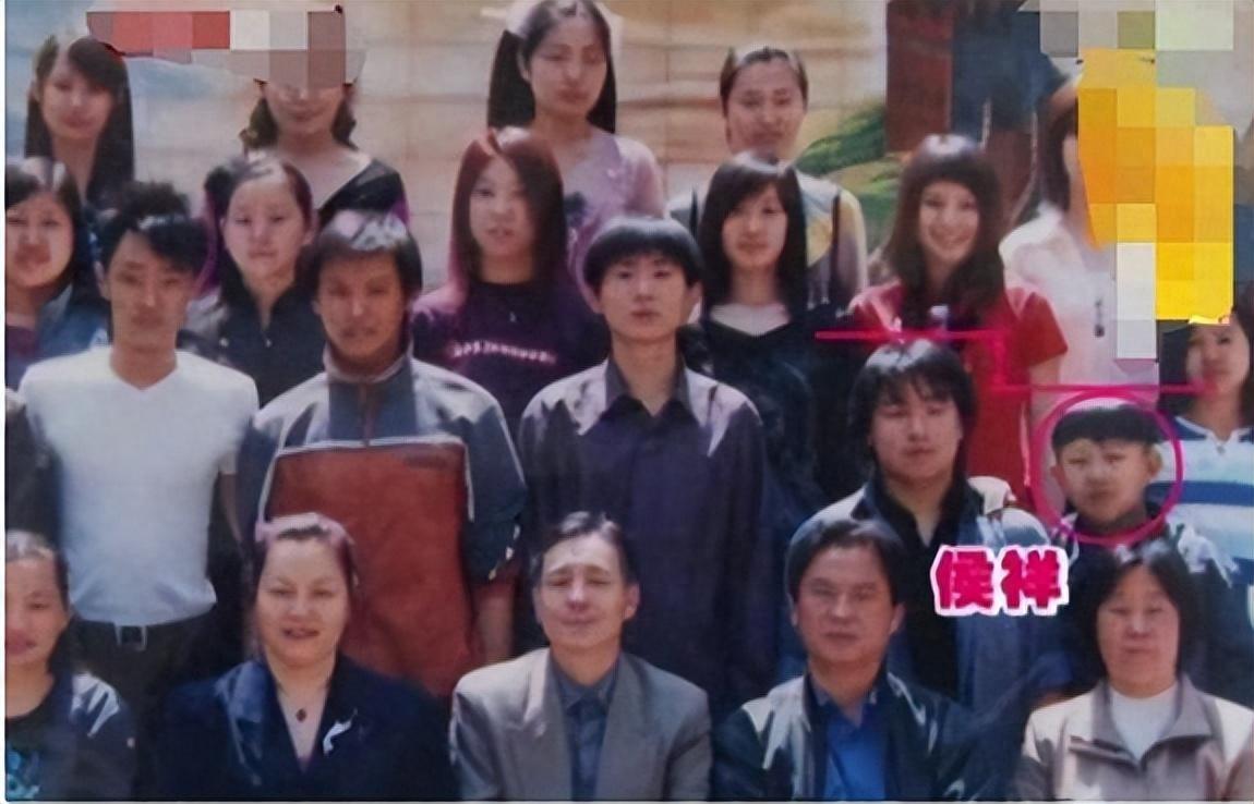 回顾侯祥:9岁停止发育,18年只能演小孩,和妻子同框被嘲像母子