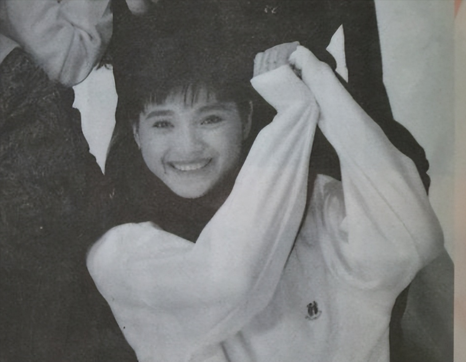 回顾方季惟:56岁仍"冰清玉洁",一生未谈过恋爱,不寂寞也不遗憾