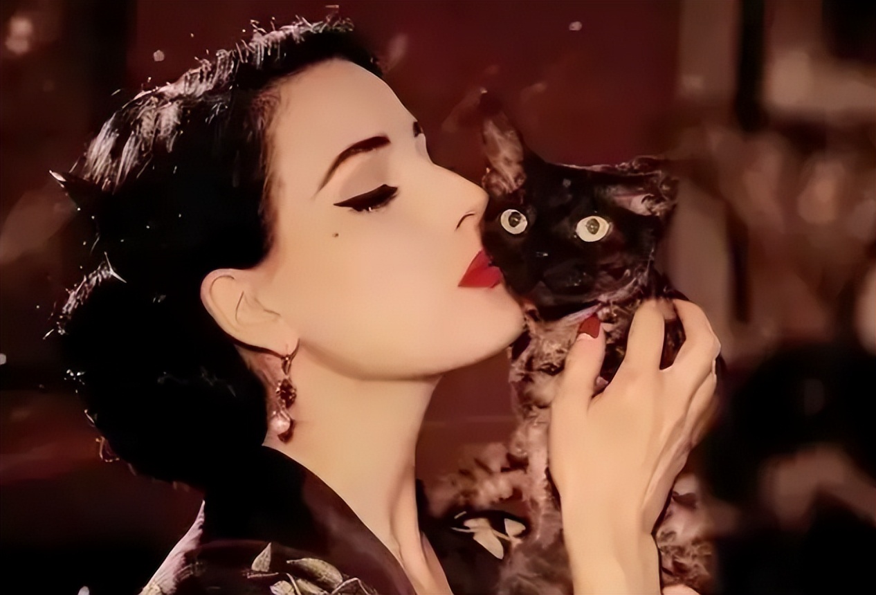 蒂塔:将脱衣舞跳成了艺术,拒绝王子,让男人痴迷也让女人喜欢