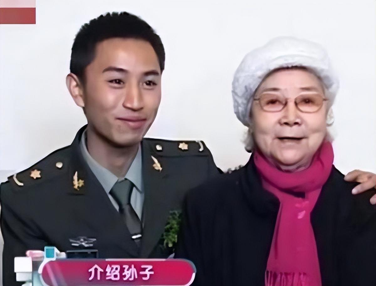 回顾田华:与初恋丈夫爱一生,儿子去世当天她为何还去当评委?