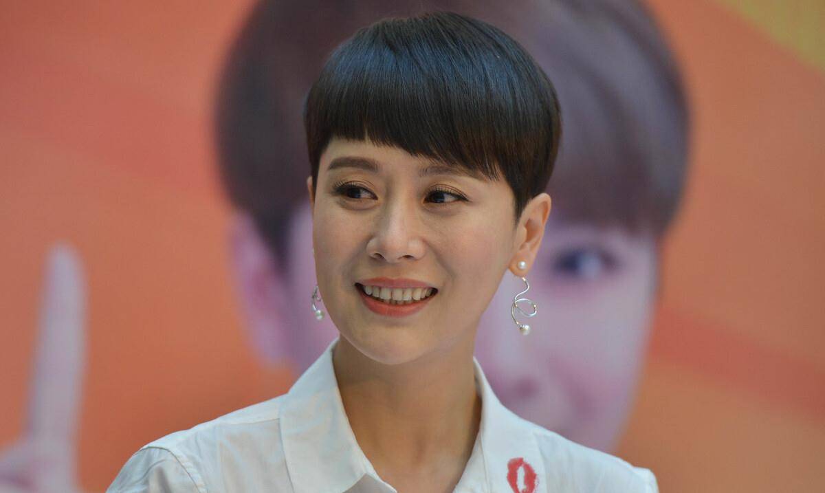 回顾海清:25岁嫁海归高中同学,紧抱黄磊大腿,她才是