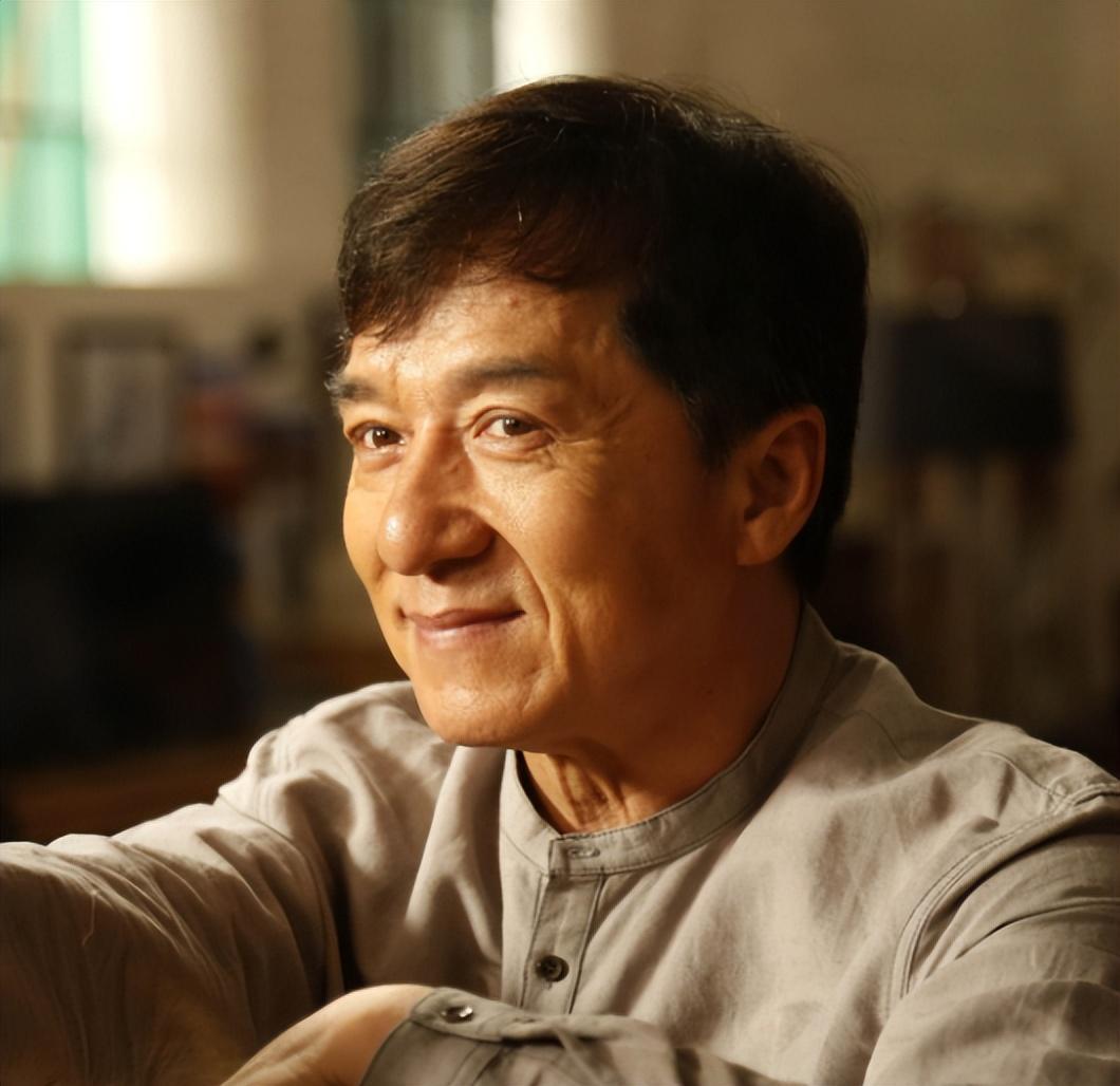 事实证明,成龙终究为自己的"荒唐",付出了惨重"代价"!
