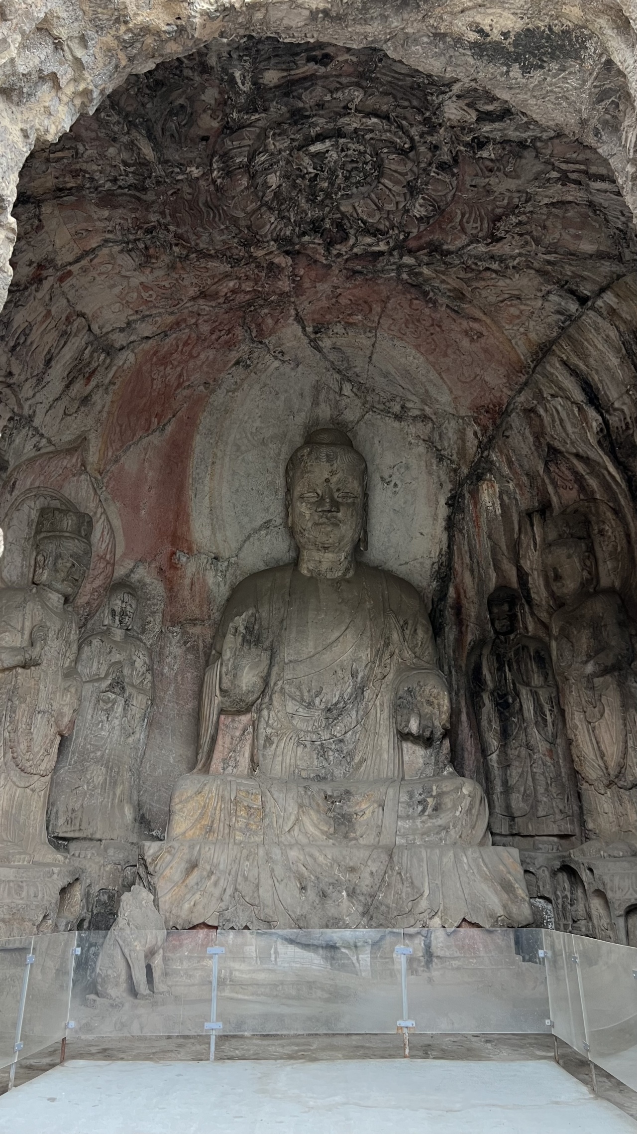 龙门石窟之盛唐风华——旷古烁今的卢舍那大佛