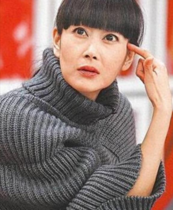 红极一时,却遭闺蜜插足婚姻,43岁惨死,留下7字遗言,死因成谜