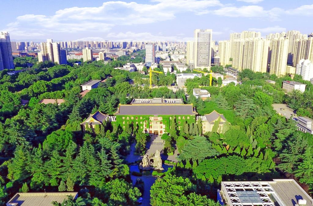 陕西师范大学雁塔校区图片