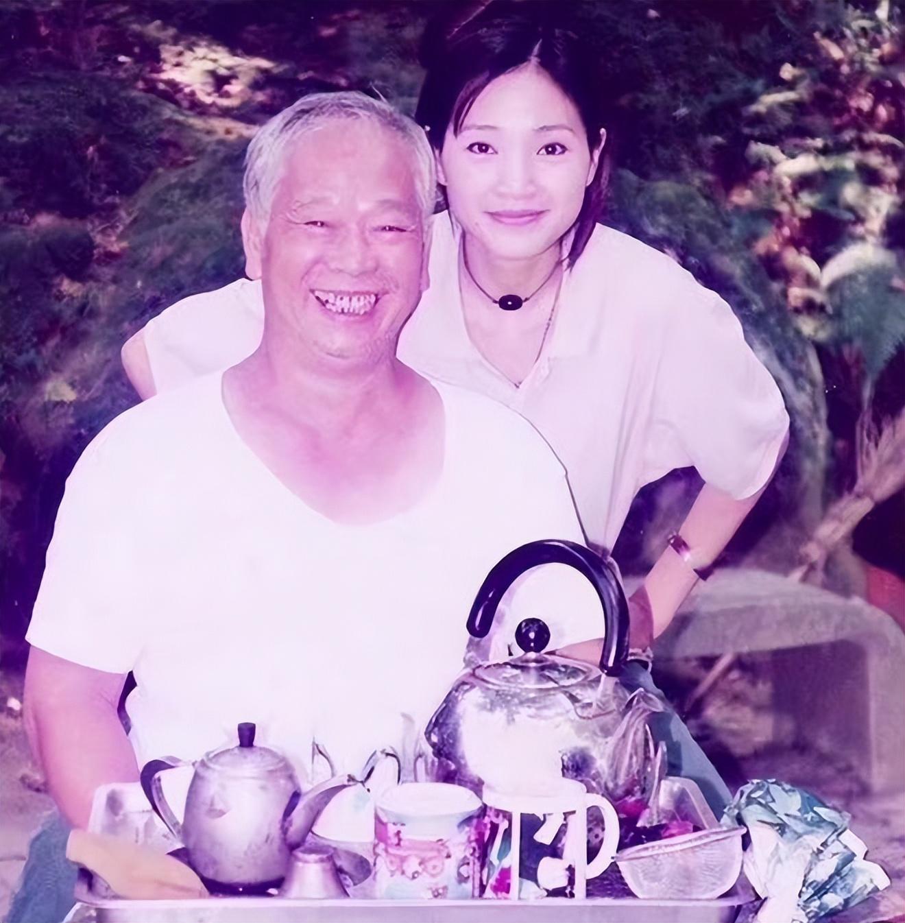 回顾方季惟:56岁仍"冰清玉洁",一生未谈过恋爱,不寂寞也不遗憾