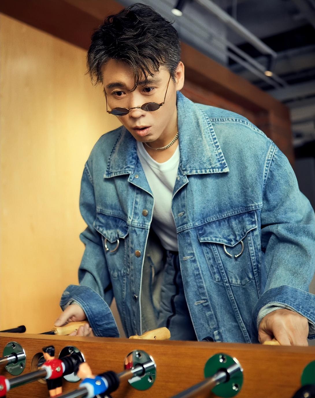 回顾"星二代"李乃文,戏红人不红,与颜丙燕意难平,婚姻成谜