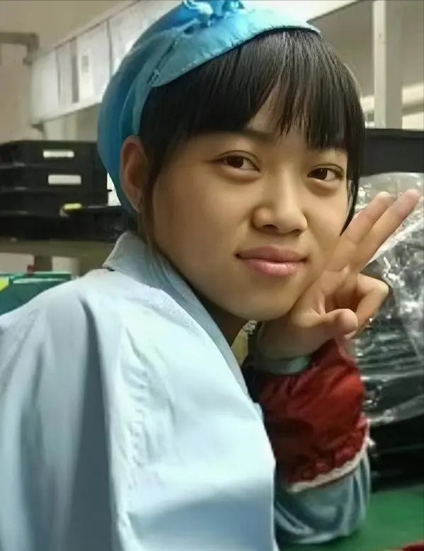 2016年她因意外半身瘫痪,被丈夫抛弃,却在5年后嫁给闺蜜的儿子