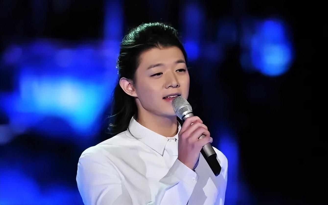 回顾歌手火风:收养烈士遗孤,两任妻子亲如姐妹,今选择皈依佛门