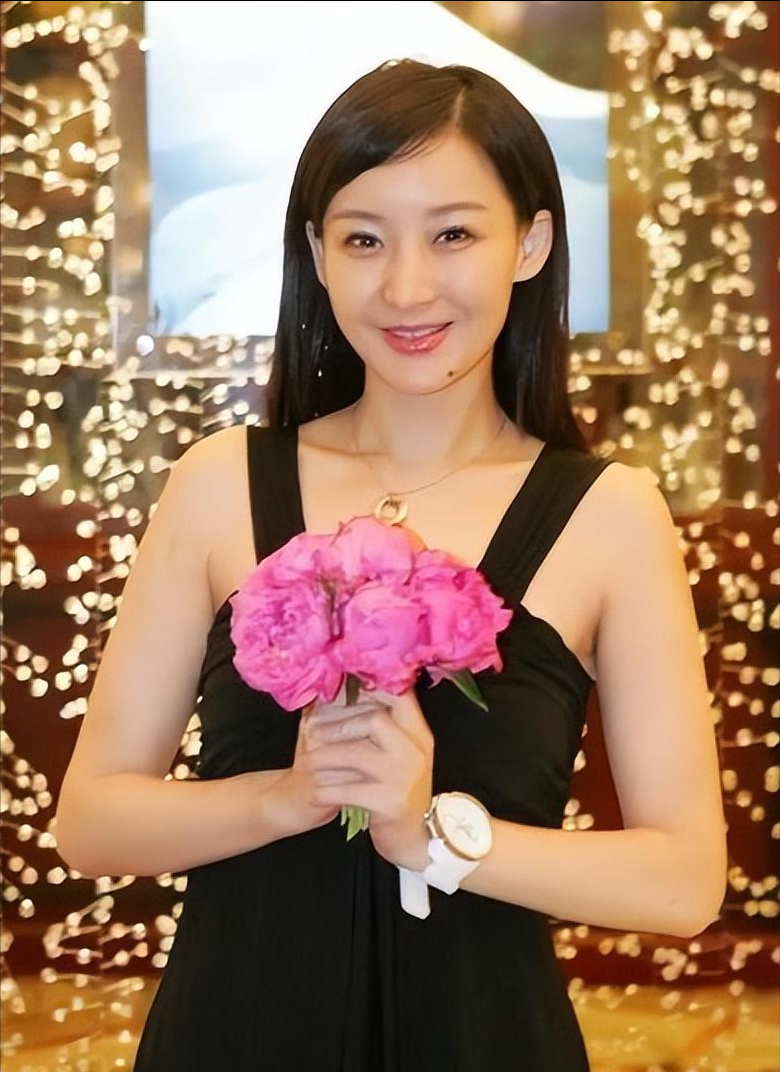 回顾离婚14年后,回头再看买红妹和孙楠二人境遇,夫妻差距了然