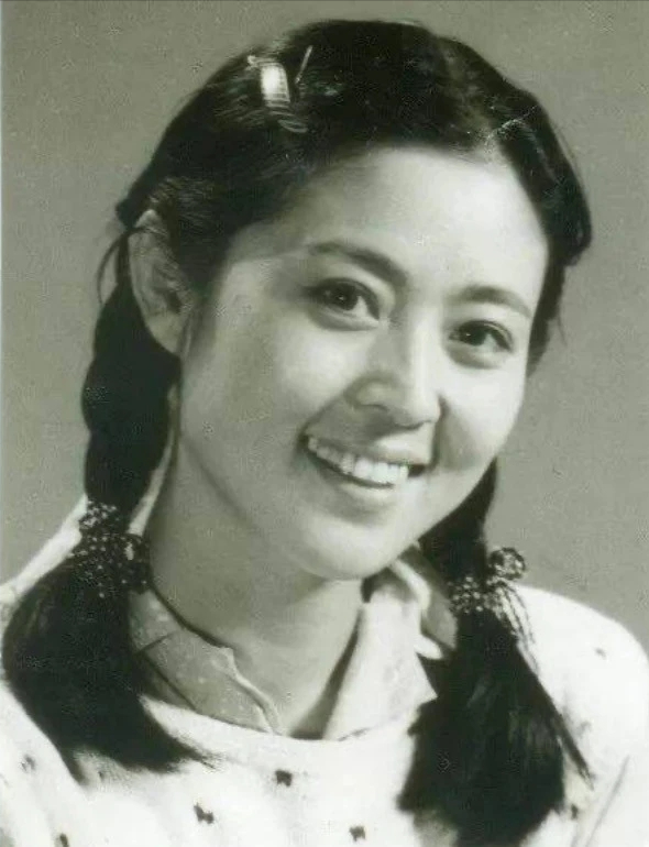 回顾倪萍:与陈凯歌相恋多年却被无情抛弃,现在的她过得怎么样了