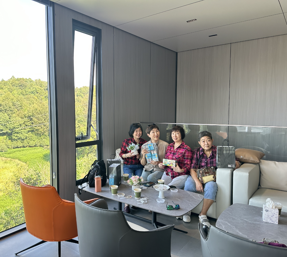 5月14日,走进位于尖山镇乌石村的"磐安心意·乌石驿站",虽是工作日,但