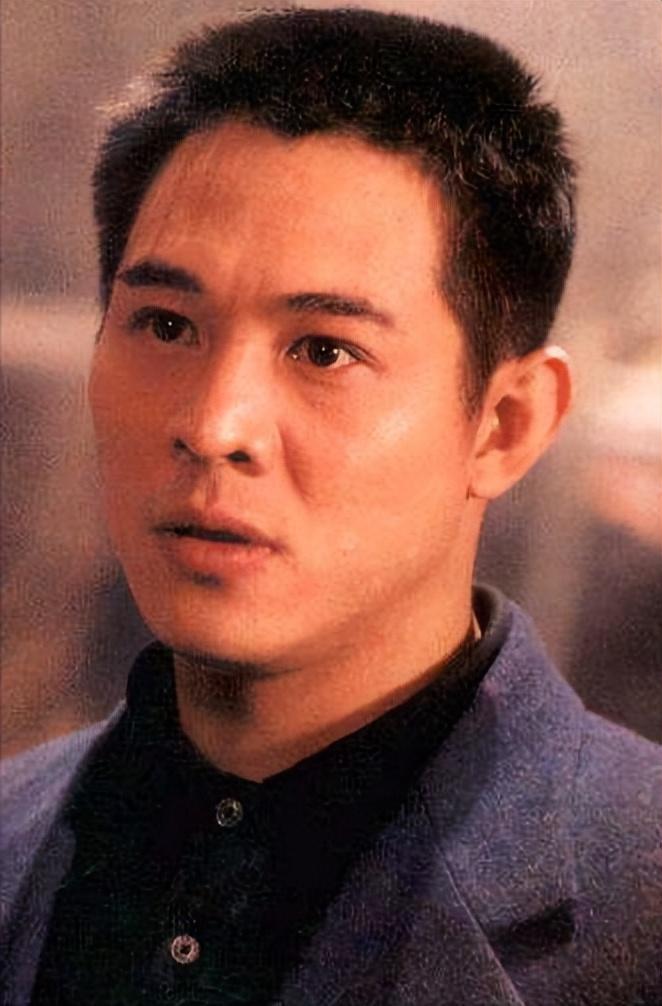 回顾李连杰的女儿李思:在父母离婚的阴影里长大,35岁仍未婚