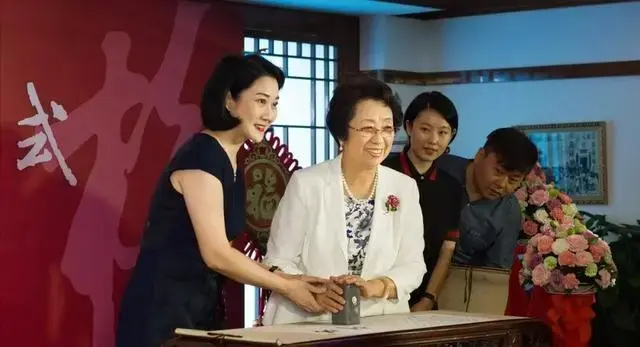 痛悼!著名表演艺术家石维坚不幸病逝,妻子是京剧名家李玉芙