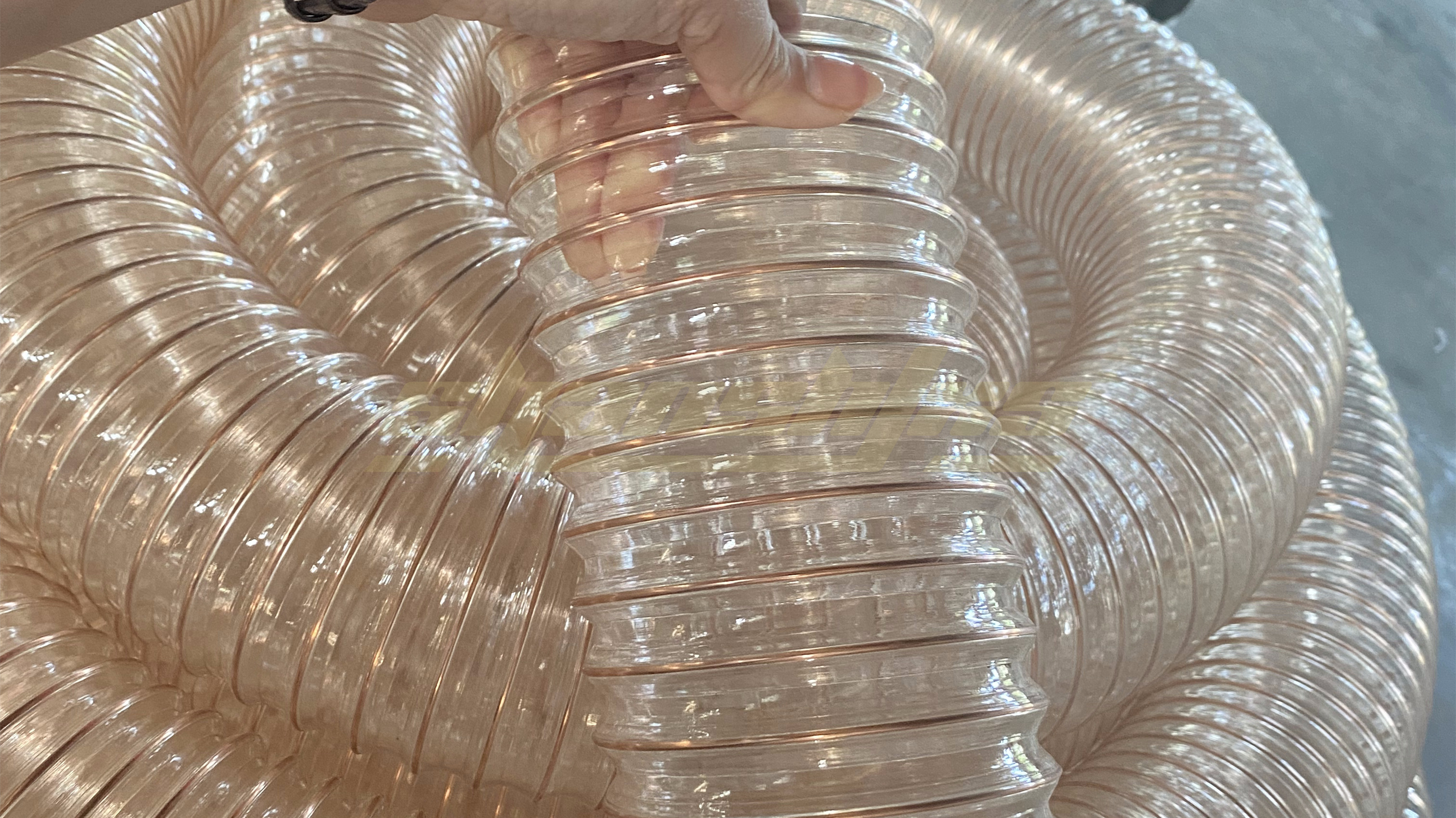 透明钢丝软管到底是做什么用的?