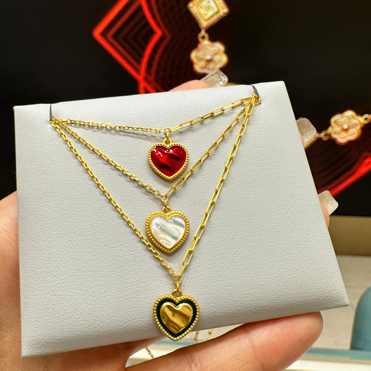 周大福流金岁月心形项链,真的是绝美呀