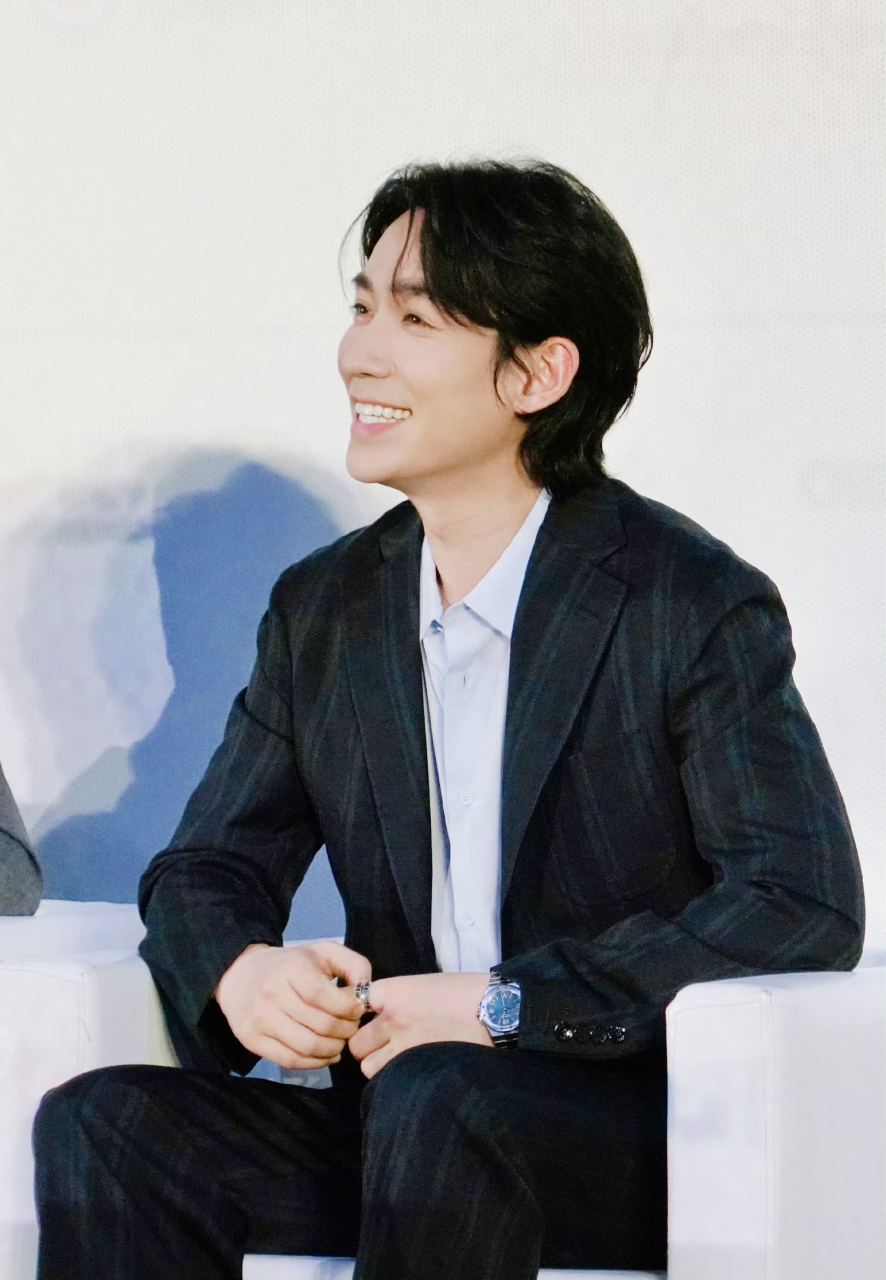 朱一龙灿烂笑容特别有感染力.