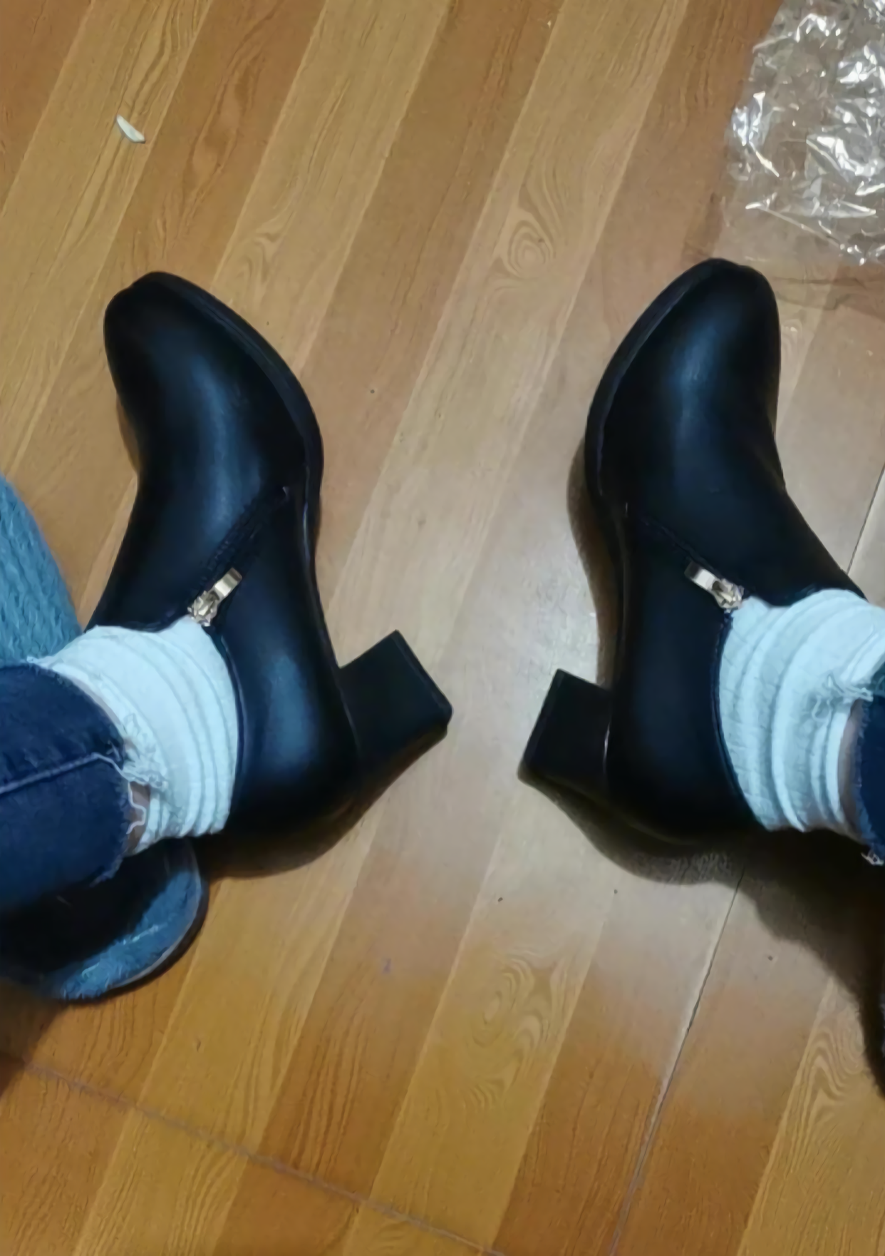 我妈说这是我爸第一次送她的礼物,高兴的眼泪都流