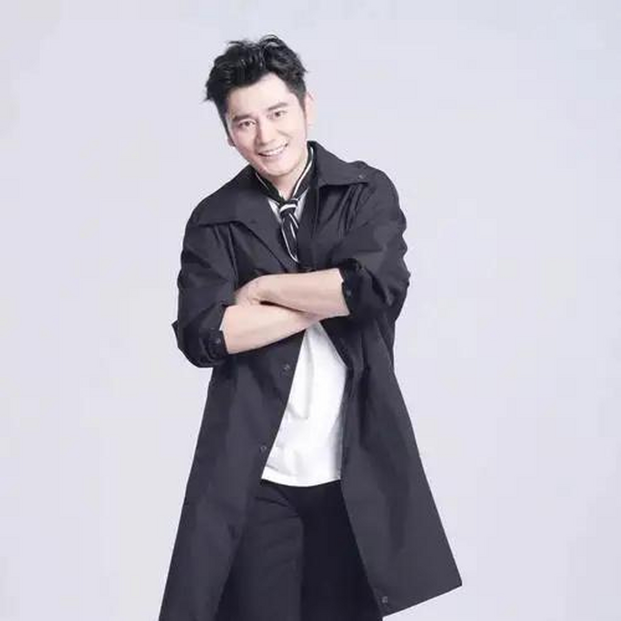 钱枫年轻时也蛮帅的