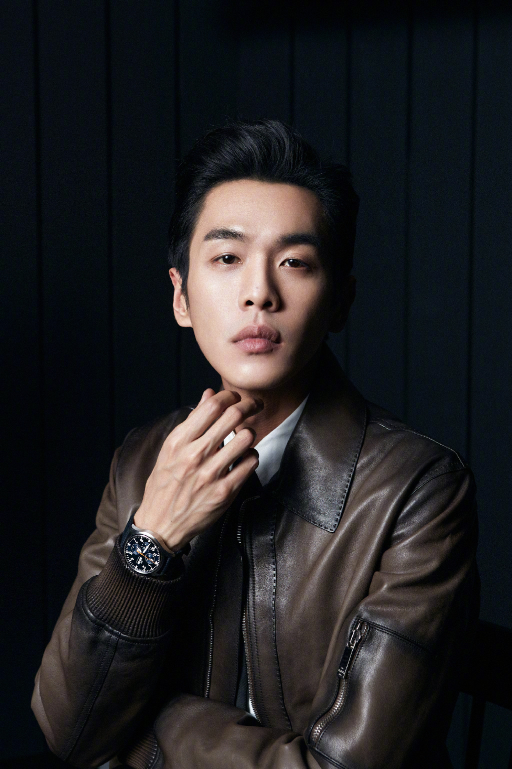 2024最火男演员之张若昀 张若昀是一位来自中国内地的男演员,他出生于