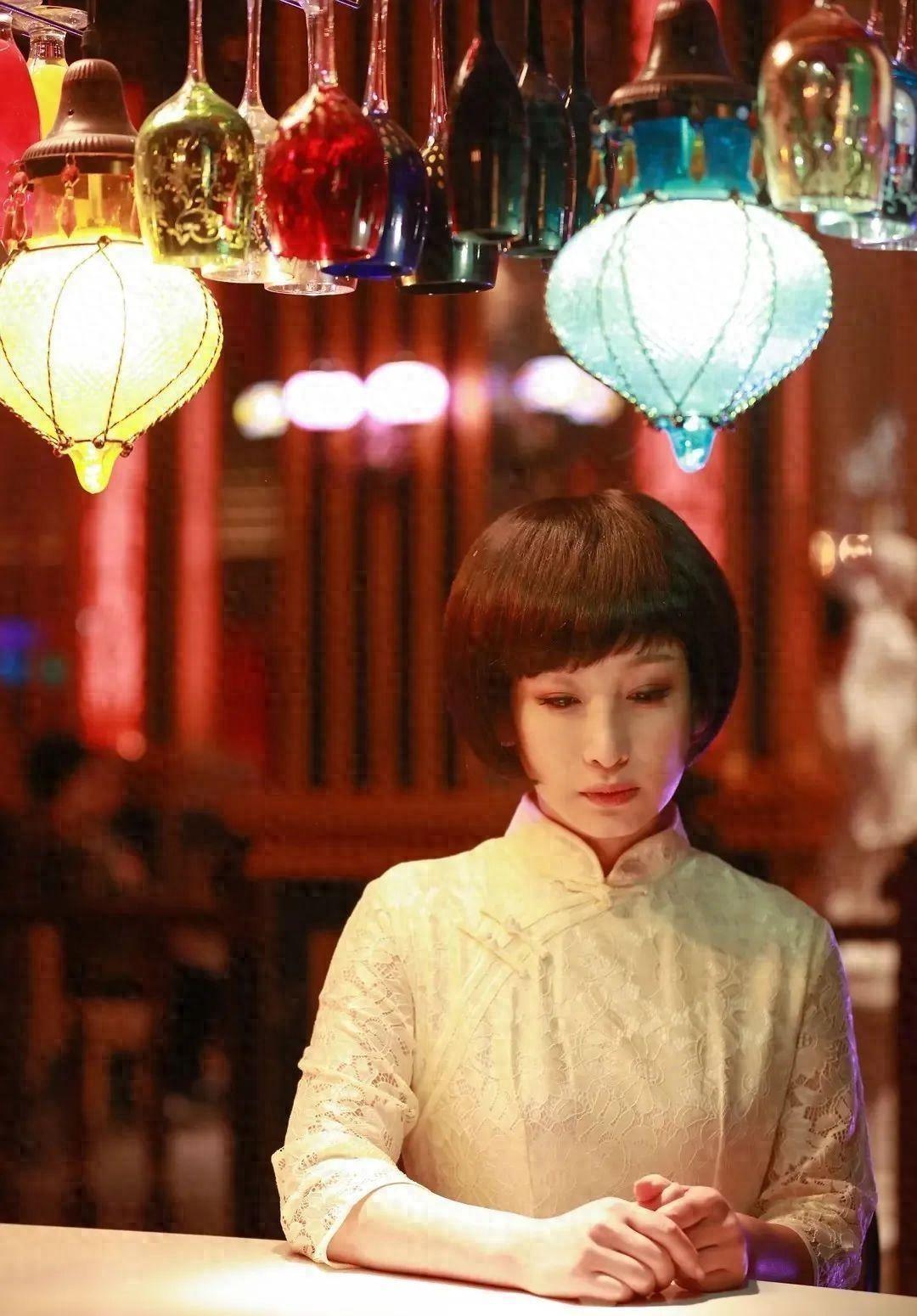 收手吧秦海璐!别辣观众眼睛了,时隔20年再演美人,雷人又没脑