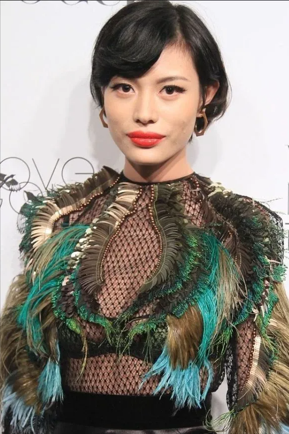 汪峰又交新女友,照片曝光,曾是网红还多次告白华晨宇