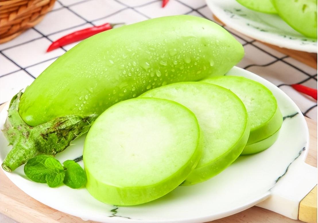 高血脂不能吃香菜?医生提醒:除了香菜外,这几种蔬菜也要少吃